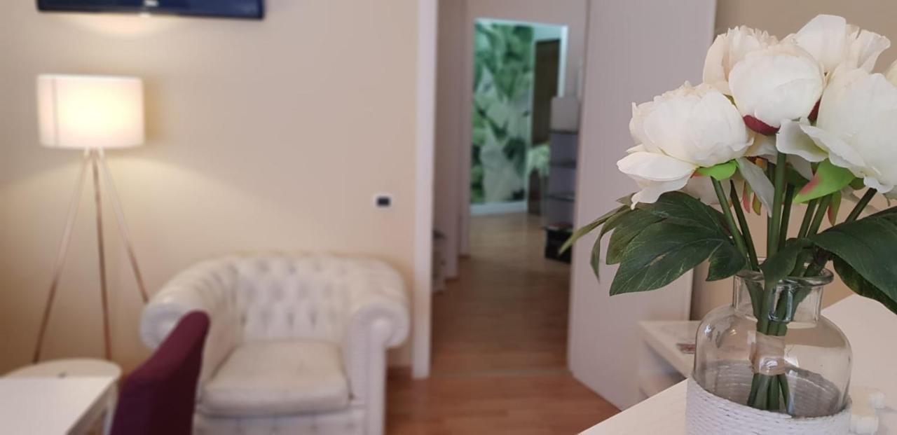 Fior Di Loto Rooms Κάλιαρι Εξωτερικό φωτογραφία